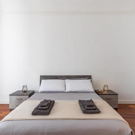 Apartamento Casa Dei Visionari Bari Exterior foto