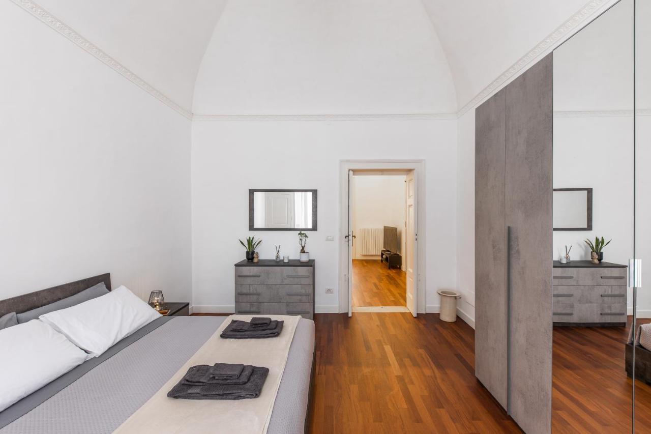 Apartamento Casa Dei Visionari Bari Exterior foto